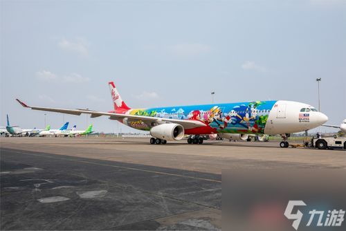 AirAsia推出《音速小子》和《女神异闻录5》主题彩绘机