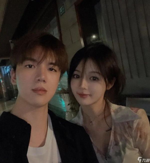 “LPL前冠军选手被曝离婚”火了,老婆发文施压,已无法正常沟通