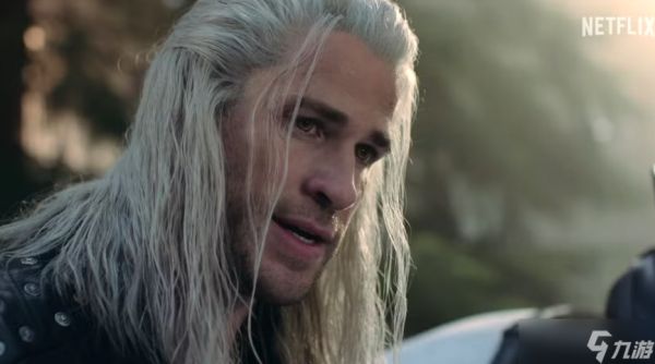 亨利·卡维尔退隐猎魔人换角风波:利亚姆·海姆斯沃斯接棒引争议