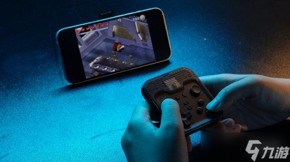 磁吸手柄abxylute M4登场 手机秒变掌机还原实机手感