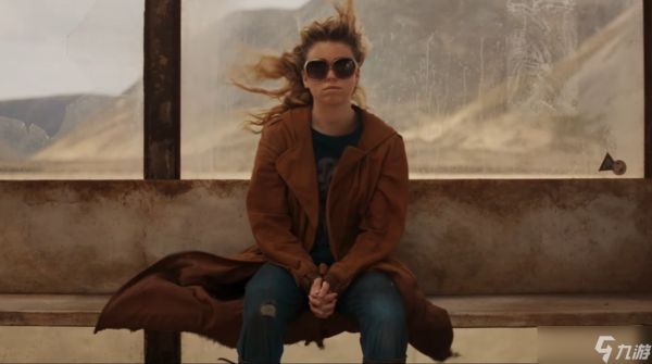 《超级少女》预告首秀:银河护卫队风十足,杰森·莫玛版暴狼惊鸿一瞥