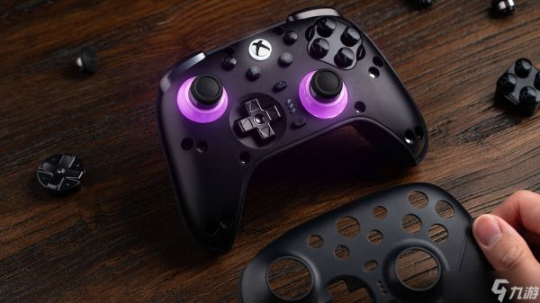 八位堂发布猎户座 3E 模块化手柄,适配 Xbox 与 PC