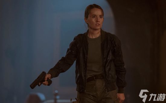 《美末》艾比演员要增肌了!健身房猛猛撸铁