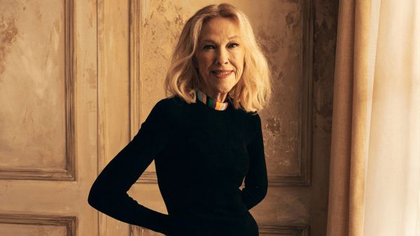 凭借《富家穷路》和《小鬼当家》闻名的深受喜爱的女演员凯瑟琳·欧哈拉逝世，享年71岁