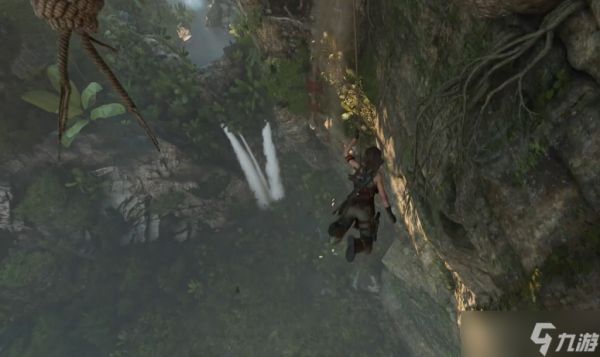 古墓丽影暗影怎么荡绳子