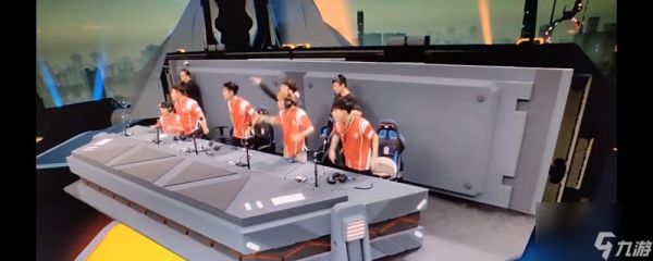 穿越火线中磁轴的调整方法是什么？