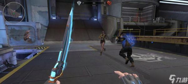 逆战人类英雄刀气释放技巧是什么？