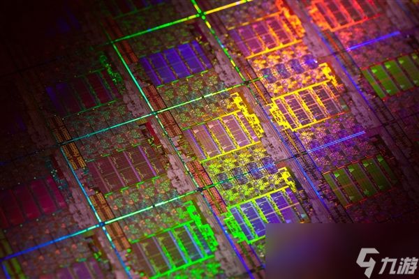 存储价格失控 NAND单月跳涨25%！行业面临崩溃