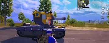 和平精英如何完成和盔仔合影任务