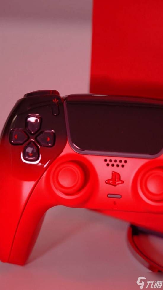 PS5外壳与手柄再出新款！亮面黑与霓虹色完美搭配