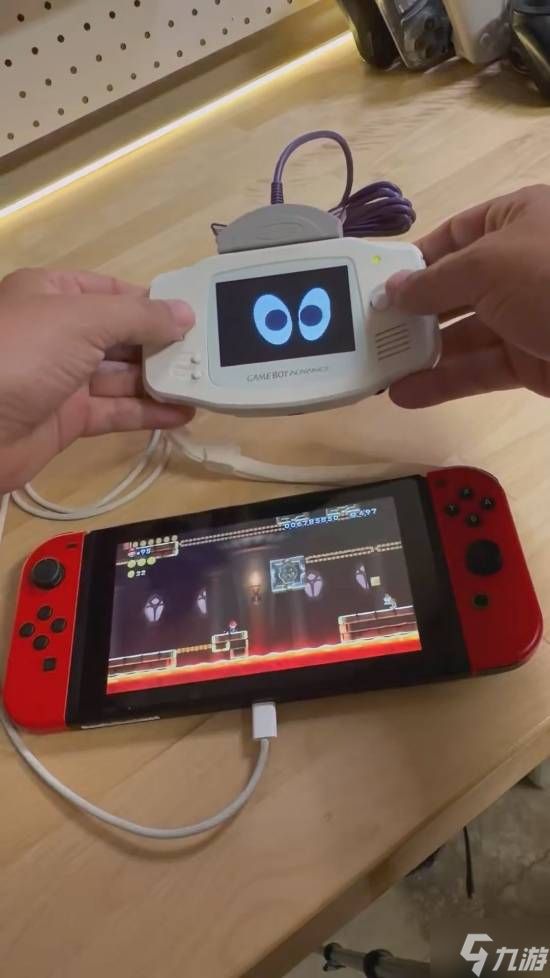 神改造！大佬把20年前GBA变成Switch手柄