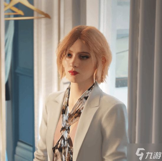 彻底沦陷！《007》性感女郎被评年度最佳女孩