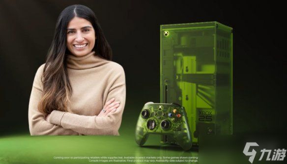 现场粉丝人手一台! Xbox新掌门赠送25周年限定版XSX